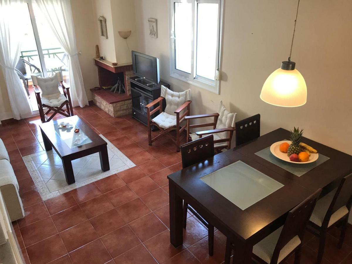 Maisonette With Sea View & Pool Vila Palioúrion Exterior foto